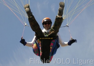  Asociación para pilotos de parapenle 